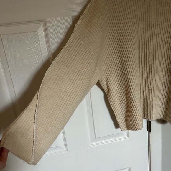 VICI NWOT - Wilfred Mock Neck Pullover Sweater - Picture 7 of 8